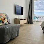 - Modern With Terrace Views Of Ocean & Sunset 公寓
