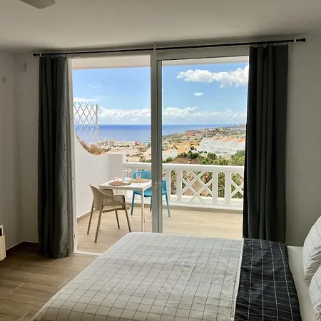 - Modern With Terrace Views Of Ocean & Sunset Apartment *